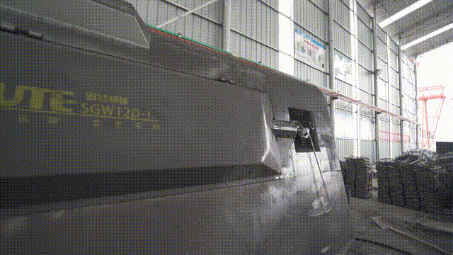 640 (1).gif
