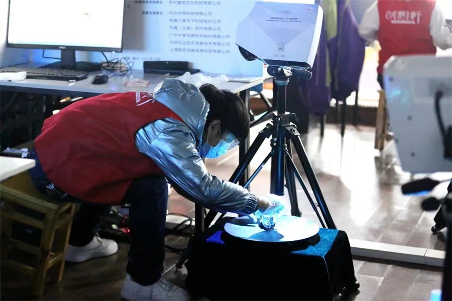 图二：傅泰源参加2021年“创想杯”增材制造（3D打印）设备操作员竞赛。.jpg