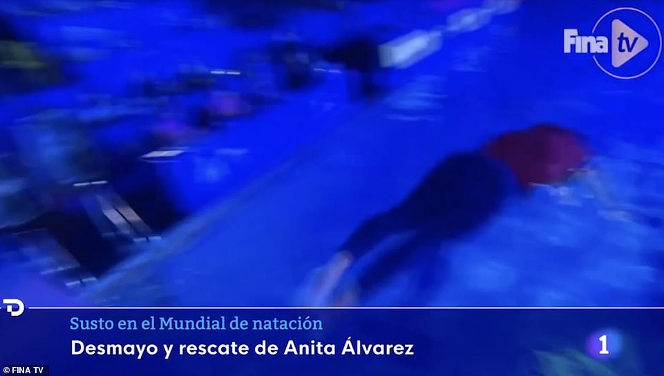 59425219-10944325-This_is_the_second_time_Alvarez_has_fainted_in_a_pool_during_a_c-a-51_1655978506888.jpg