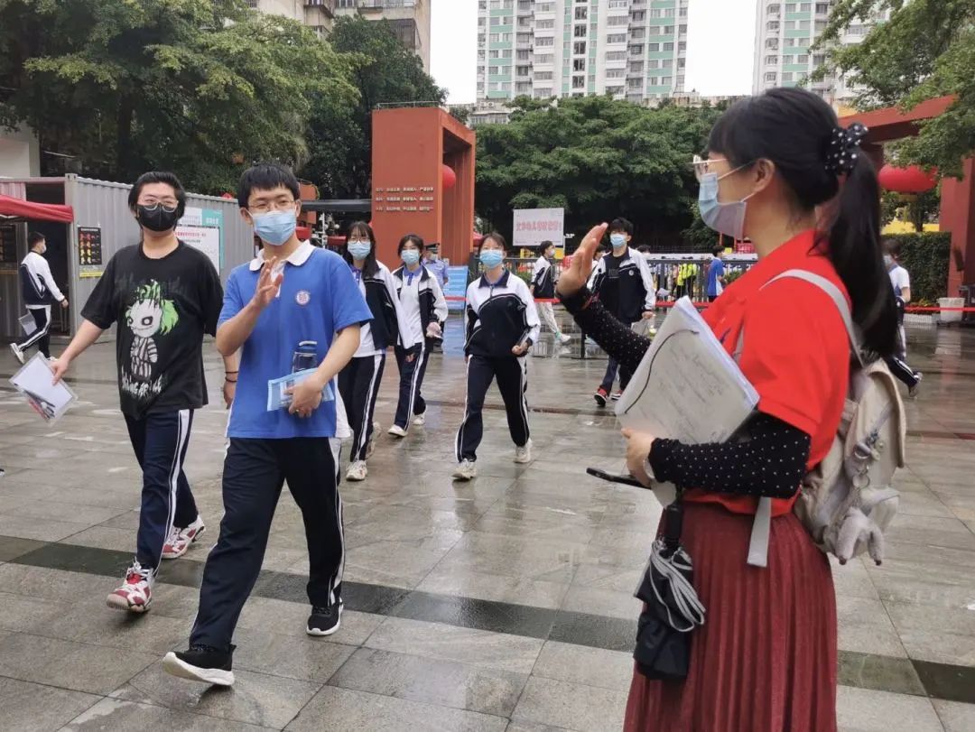 據悉,羅湖區今年共設有深圳中學,深圳市第二實驗學校,翠園中學,羅湖