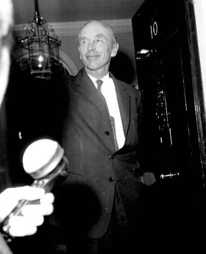 a842b203bf977f186c7f55ee975d182e--alec-douglas-home-number-.jpg