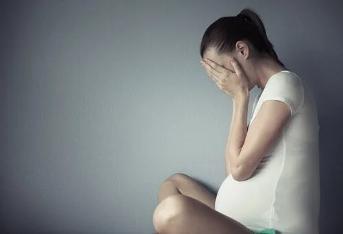 pregnant-woman-crying.jpg