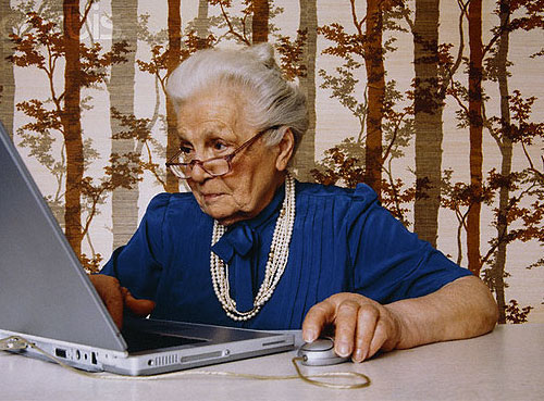 Old-women-on-laptop.jpg