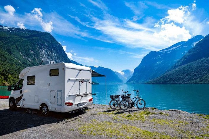 camper-bikes-lake-mountains__Sca.jpg