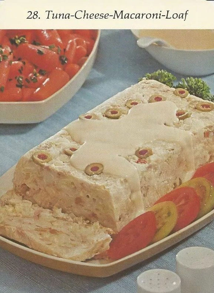 internet-group-sharing-disgusting-vintage-food-62f9f9540ad51__700.jpg