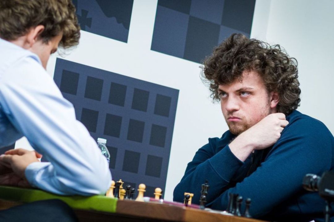 Hans-Niemann-Magnus-Carlsen-Grand-Chess-Tour.jpg