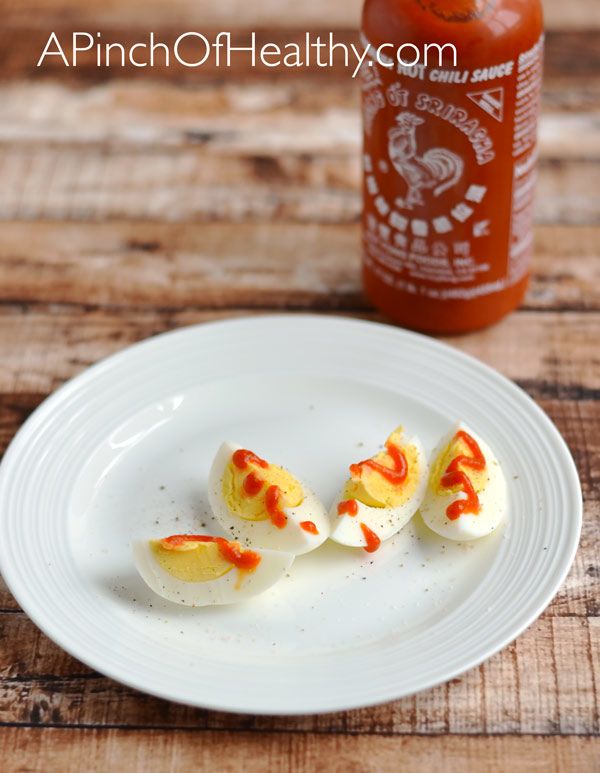 WIAW62-egg-sriracha-snack.jpeg