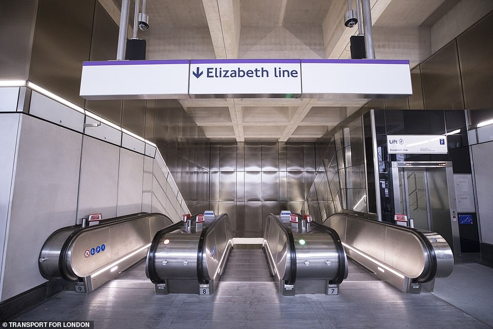 57388025-10824699-Transport_for_London_has_revealed_Elizabeth_line_trains_are_init-a-71_1652789974807.jpg