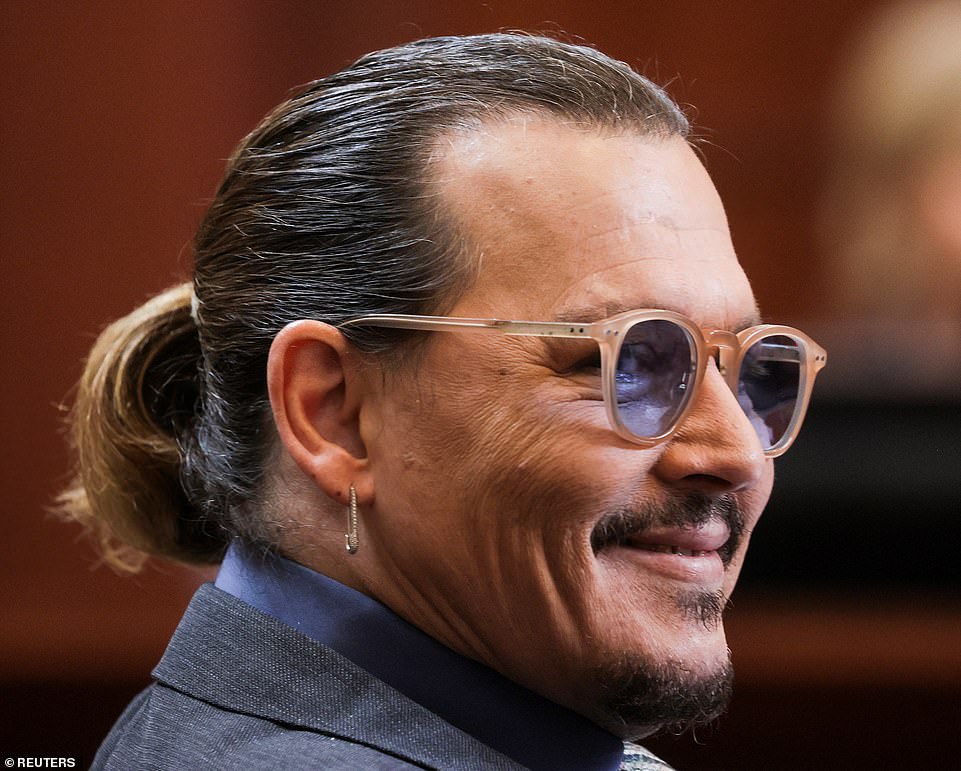 58368251-10862287-In_another_bizarre_turn_of_events_Depp_s_lawyers_revealed_the_Pi-a-47_1654120740534.jpeg