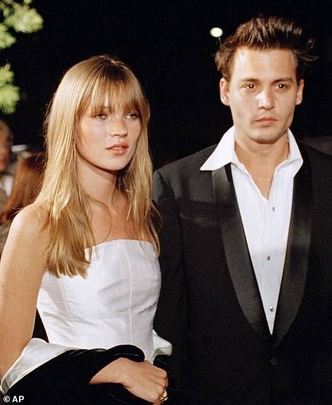 58270103-10862287-Kate_Moss_48_who_dated_Johnny_Depp_pictured_together_in_1995_fro-a-66_1654105887013.jpeg