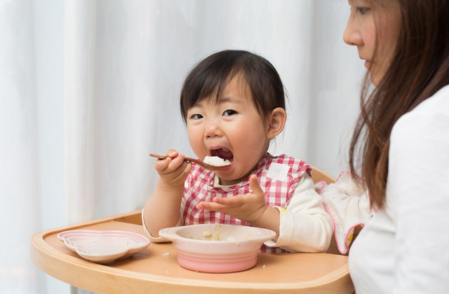 如何对付不好好吃饭的孩子