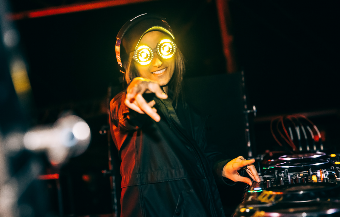 Rezz Shares Footage Of Her New Home Studio [WATCH] | Your EDM