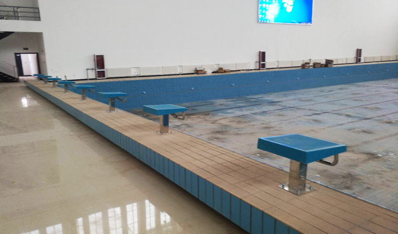 寧夏鹽池縣體育局泳池設備工程項目開始施工